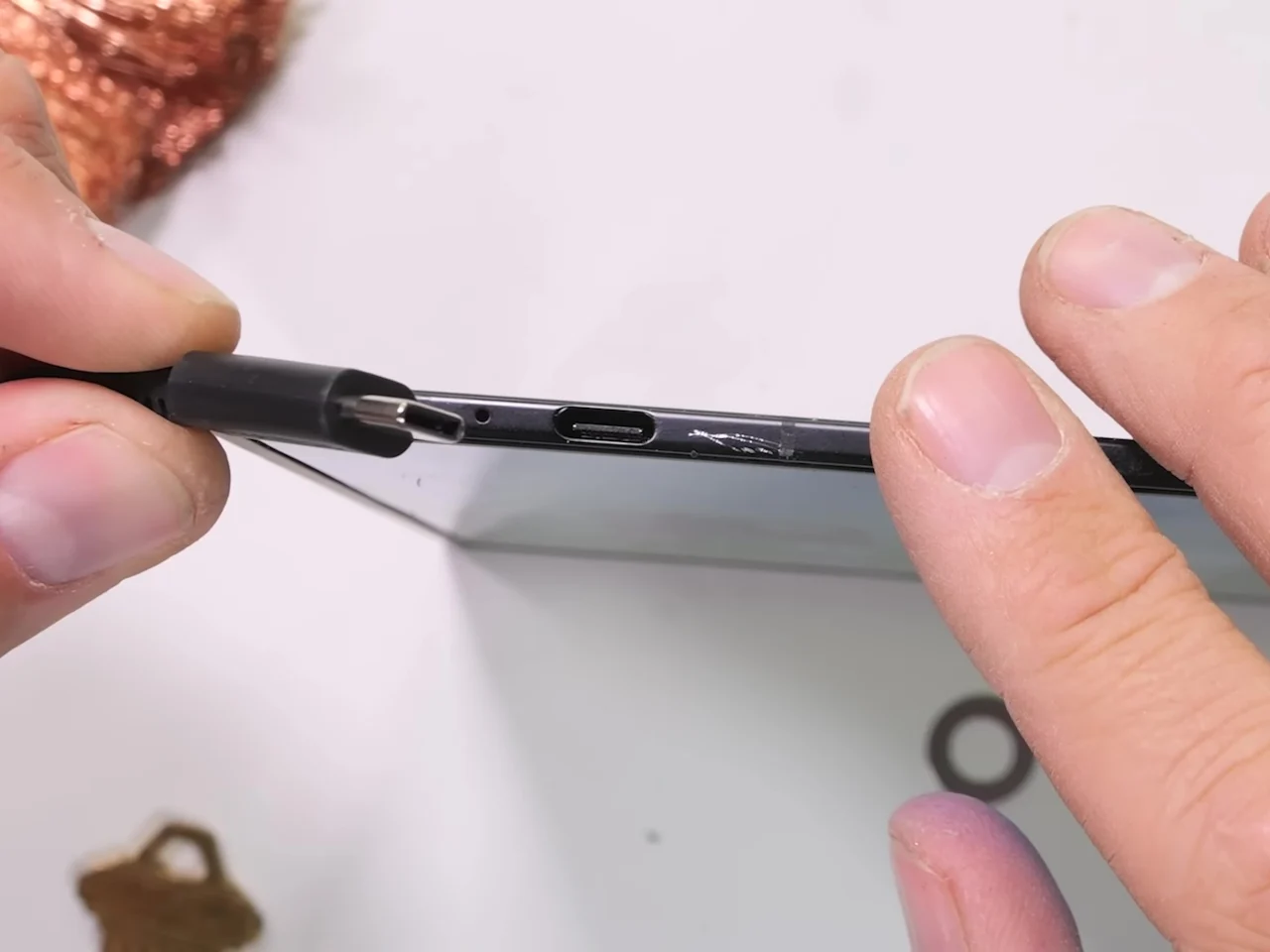 اكتشف هاتف Galaxy Z ثلاثي الطي