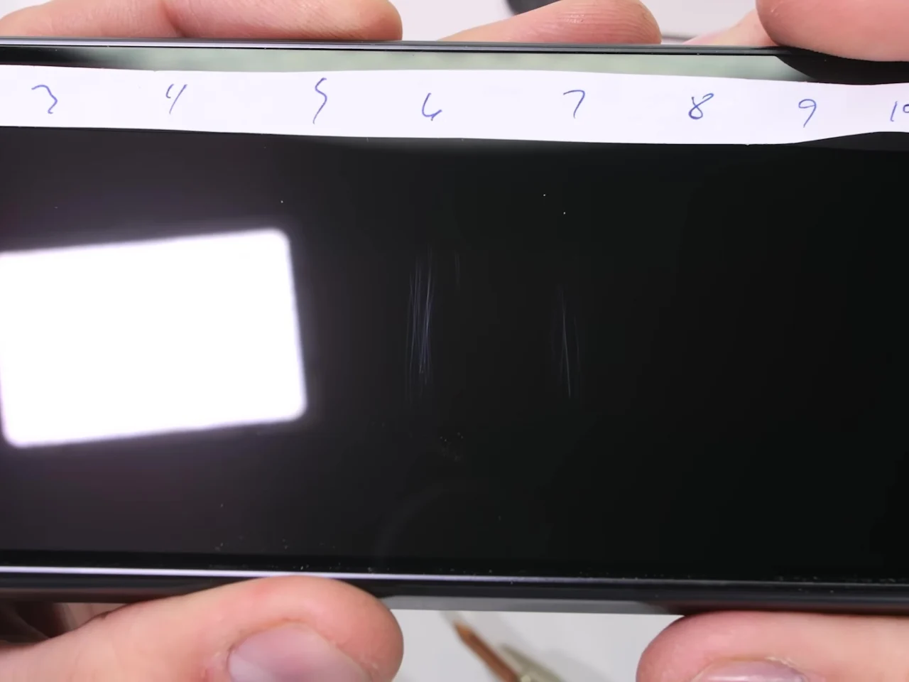 اكتشف هاتف Galaxy Z ثلاثي الطي